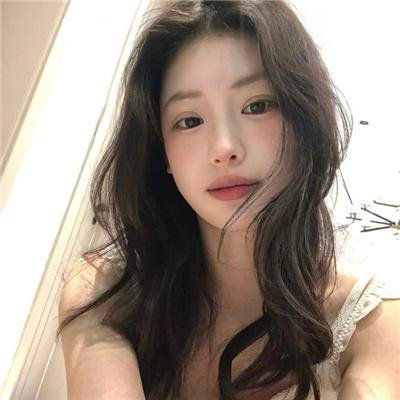 出水红莲